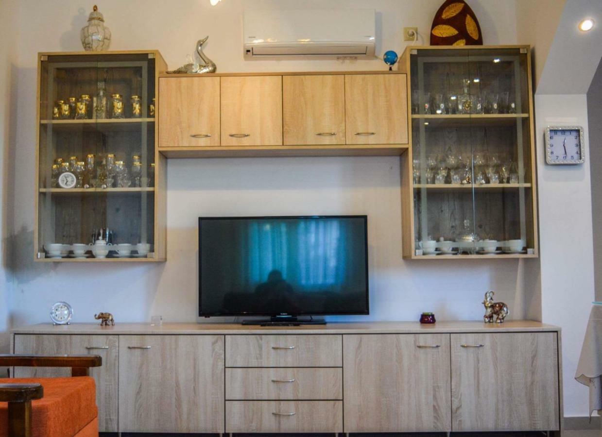 Sofia'S Seaview Villa Near Airport And Beach 阿特米达 外观 照片
